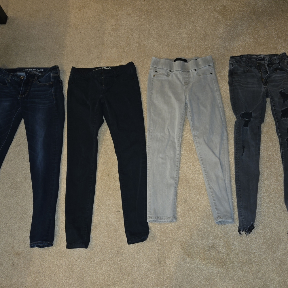 Lot Of 4 Womens Size 2 American Eagle Skinny Jeans